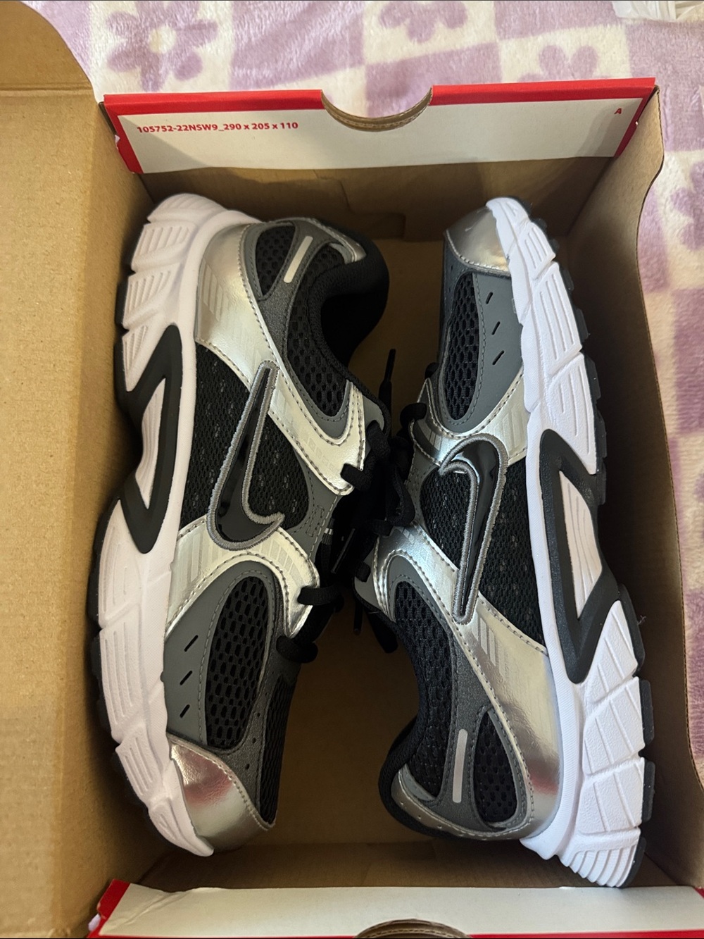 Nike Black & Silver Athletic Sneakers